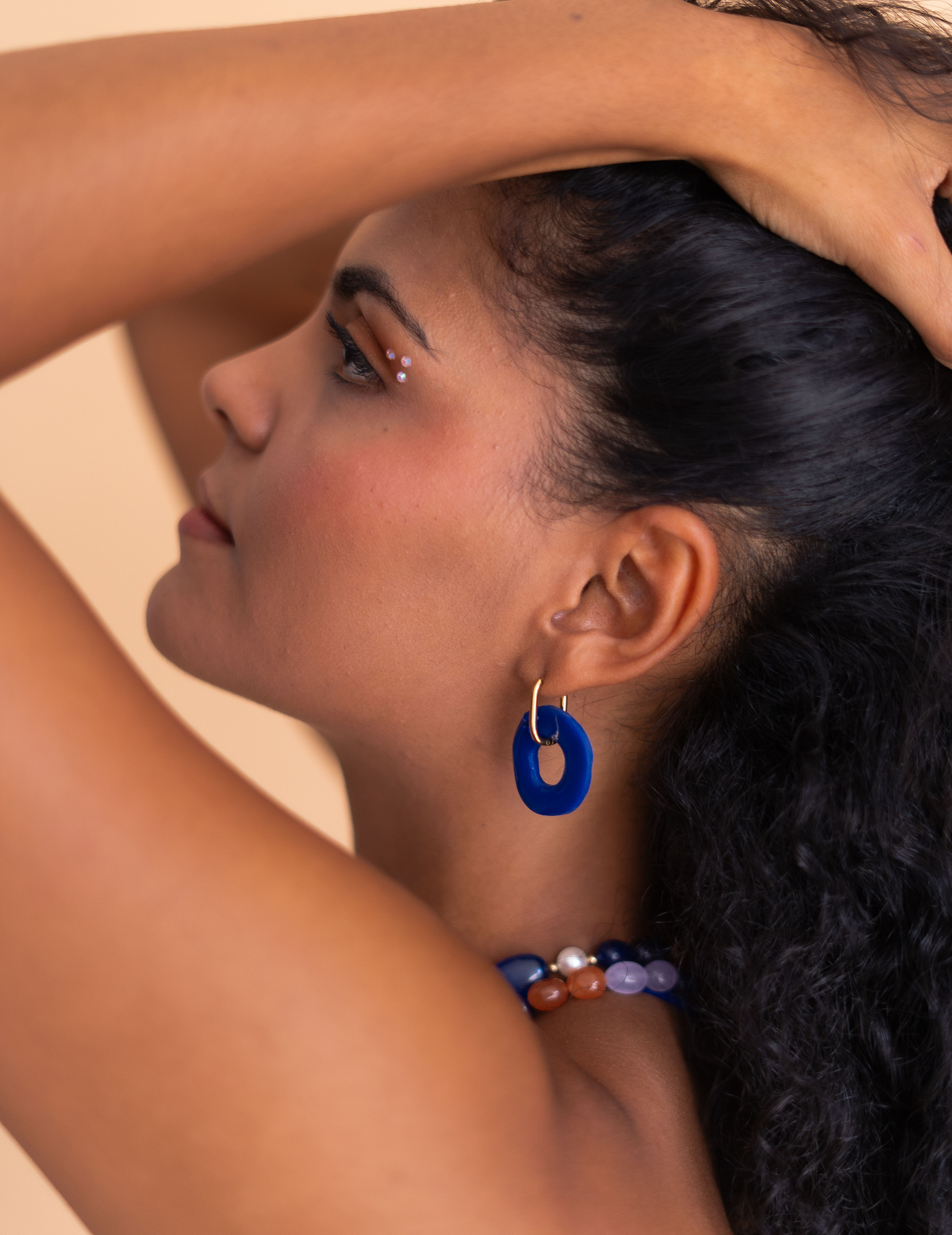 pendientes amuleto azul